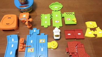 毛爸聊玩具：伟易达飞机场轨道玩具体验报告（神奇轨道车系列）