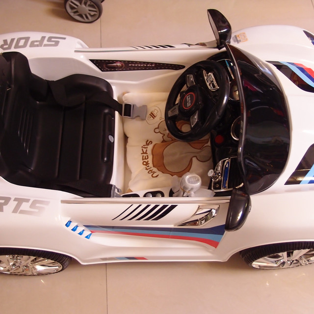 Happy Dino 小龙哈彼 儿童电动汽车 开箱