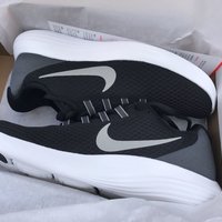 Nike 耐克 换季折扣店购入耐克男子特价鞋开箱晒单