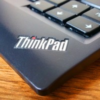 键盘鼠标外设 篇四：ThinkPad 日版 小红点多功能蓝牙键盘晒单