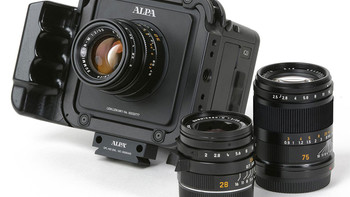 土豪摄影爱好者的新玩具：APLA 阿尔帕发布徕卡M卡口中画幅转接板