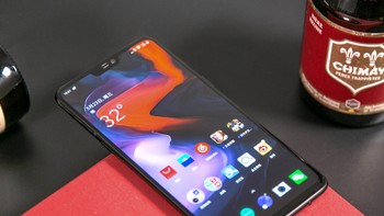 OnePlus 6 图赏：绅士外表，演绎西装暴徒