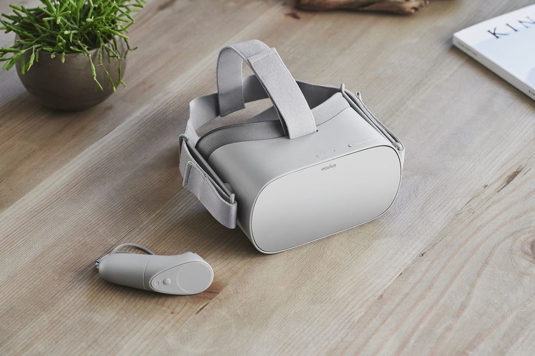 面对面与小姐姐近距离互动 一体机让你随时进入VR视界