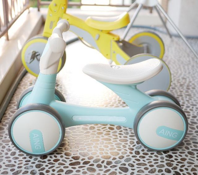 79元入手的爱音儿童滑行车