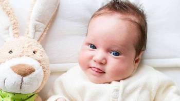 养娃笔记 篇三：论头型的重要性，颜值要从出生起开始塑造—矫正头型的婴儿枕头的选购攻略
