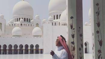 当地人怎么玩 篇五：在迪拜喂骆驼才是正经事，还有全球最美的清真寺