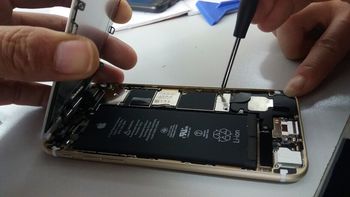DIY系列：苹果6手机更换电池满血复活