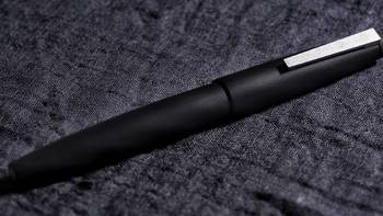 开箱 篇四：LAMY 2000（凌美2000）：你值得拥有的入门金尖钢笔