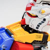 GUNPLA模玩分享 篇五：震惊！正版国产高达模型诞生了？LABX RX-78-2胸像模型（天猫精灵方糖保护壳）开箱评测