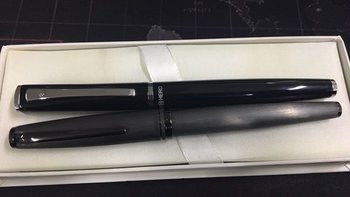 百元内国产英雄钢笔2支—981-1和956开箱