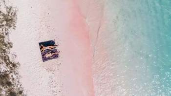 每日一景点 篇一百五十：巴厘岛隔壁的冷门海岛，有少女心爆棚的粉红沙滩也有超酷的科莫多巨蜥 