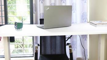 过年前赏了自己一个大件：一个可以自动升降的电脑桌！