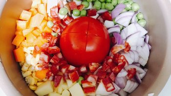 就想连锅端的神仙美食—进阶版一整颗番茄饭！