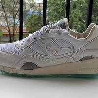 在剁手的路上越走越远之2 篇九：Saucony 圣康尼 SHADOW 6000 OYSTER 复古跑鞋