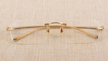 卡地亚Cartier包金眼镜工艺介绍，卡地亚眼镜的修理维修