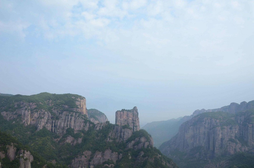 森林覆盖率97%，距杭州4小时车程，实时游客量只有100人！