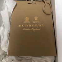 晒单 篇一：【晒图】支付宝会员日抽中的博柏利Burberry化妆包