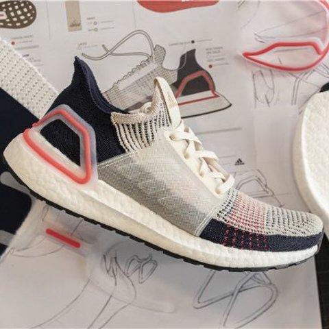 生命在于运动，小夫妻入手情侣阿迪达斯ultra boost 19