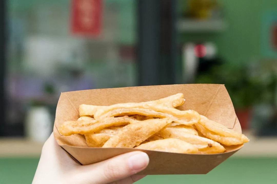 广州美食：招牌是盐酥鸡的店，我却被烧仙草击中了