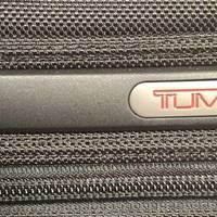 细细的红线 - TUMI Slim Solutions 背包 263177DR4