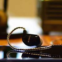 国产耳机“酷比魔方F40”评测，音质可媲美国外大牌