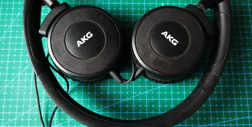 耳机玩咖 篇八:AKG Y30耳机换插头