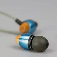 【趣听】消费类耳机评测 篇十二：Astrotec阿思翠 AM800入耳式耳机趣测网体验测评
