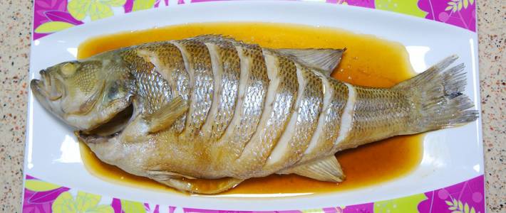 如何做出一条完美清蒸鱼?
