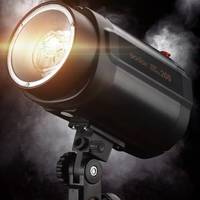 平民摄影改造计划3：光的艺术-神牛小先锋200W摄影灯~使用体验！