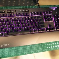 ROG的五彩斑斓黑，（ASUS）ROG STRIX FLARE青轴开箱