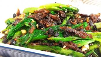 餐桌奇谈 篇十七：豆豉鲮鱼油麦菜丨你要非说它是个素菜，它可不会服气呢！