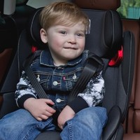 儿童安全汽车座椅 篇一：宝宝安全座椅怎么选?先看会这些标签很重要