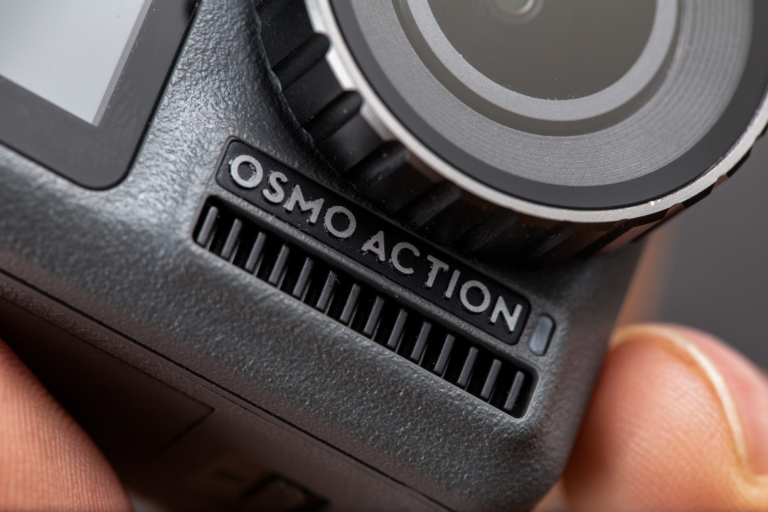 防抖超强、前后双屏 大疆Dji Osmo Action运动相机外观图赏
