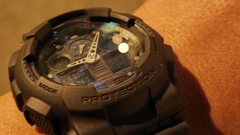 G-SHOCK PROTECTION 绿色数显 黑白配色 手表