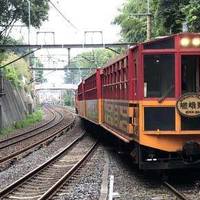 旅游攻略 篇七十五：日本京都岚山小火车全程只有7公里，沿途仅4站，却可观赏京都四季
