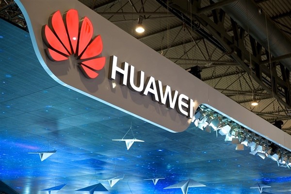 搭自研凌霄4核CPU：HUAWEI 华为路由 WS5200 四核版上架电商