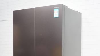 行业热点 篇九：-3℃微冻保鲜技术加持 松下发布高端大型十字门冰箱 