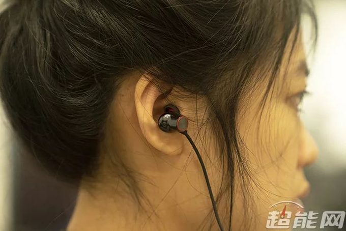 一加云耳2蓝牙耳机体验：599能买到怎样的圈铁无线？