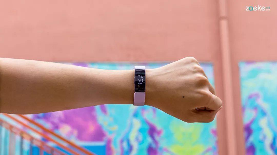 专注运动与健康监测：Fitbit inspire HR智能手环上手体验