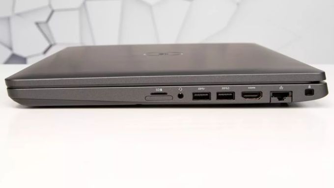 低端工作站是不是弱鸡?笔吧评测室 戴尔 Precision3540 移动工作站测评