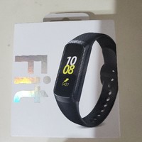 Galaxy fit 篇一：2019三星手环galaxy fit伪开箱&体验