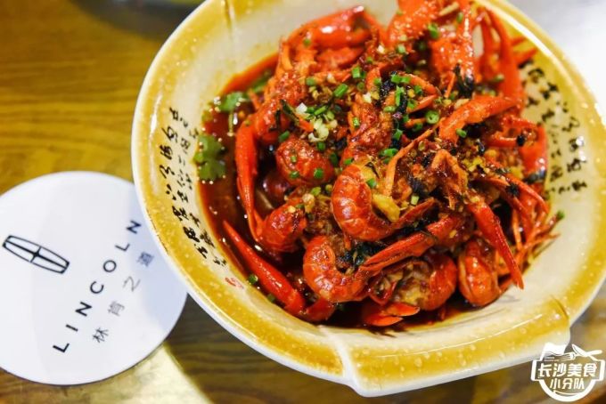 “钱四”更名“钱四口味鸡”,我觉得还是少点味?
