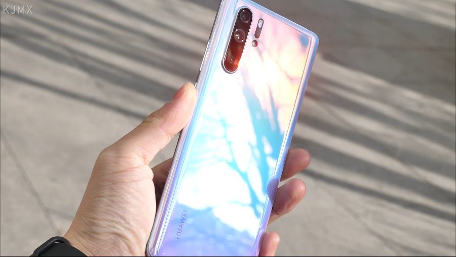 安卓吊打iPhone？四大旗舰手机横评 Season13（上）