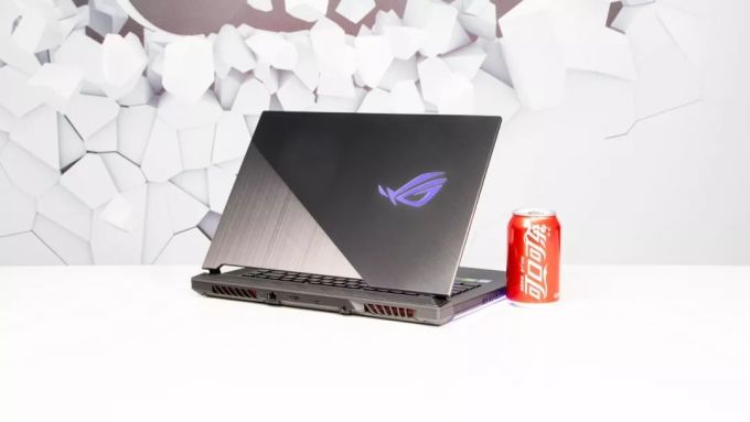 射击游戏玩家的宝贝:笔吧评测室 华硕 ROG 枪神3 15.6英寸240Hz刷新率游戏本评测