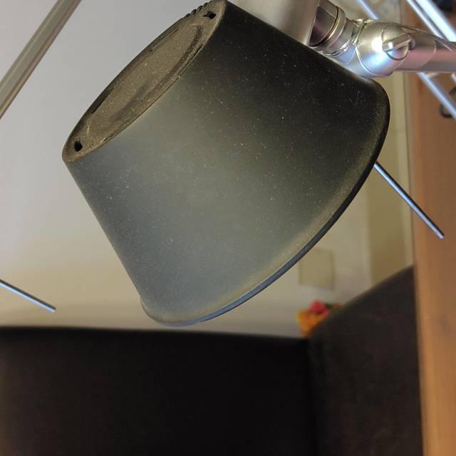 柏林二代双臂卤素台灯安全下车