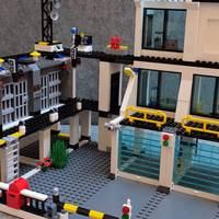 乐高小小追绝日记 篇十九：LEGO 7744 警察总部