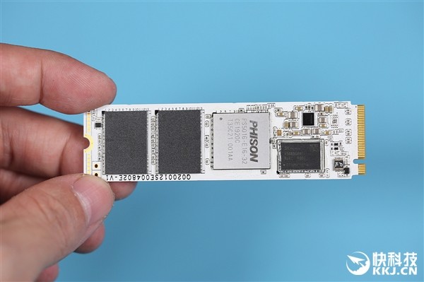 国内首款PCIe 4.0 SSD：影驰 HOF 名人堂 Pro M.2现已开售，超5000MB/s，1TB售2999元 