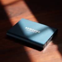 SSD大跳水，移动硬盘新体验——三星 Portable SSD T5