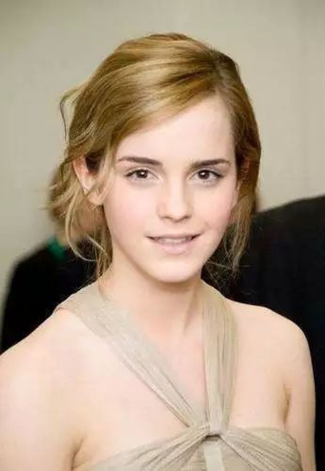 3步肤色自测法,快速找到最适合你的颜色! | 色彩驾驭