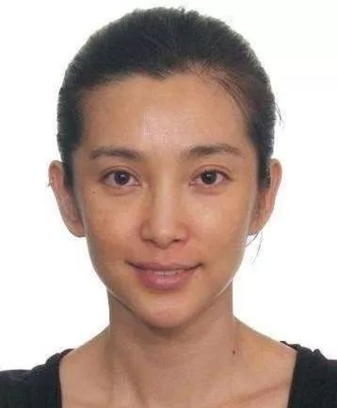 3步肤色自测法,快速找到最适合你的颜色! | 色彩驾驭